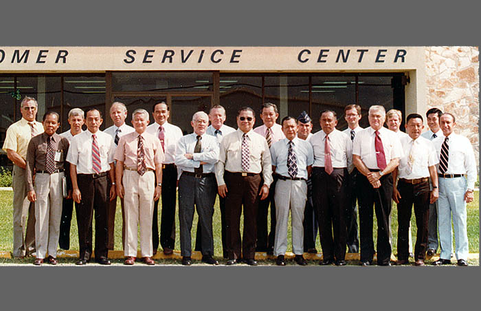 1979: A lineup of the Swearingen management team with RTAF officers at San Antonio